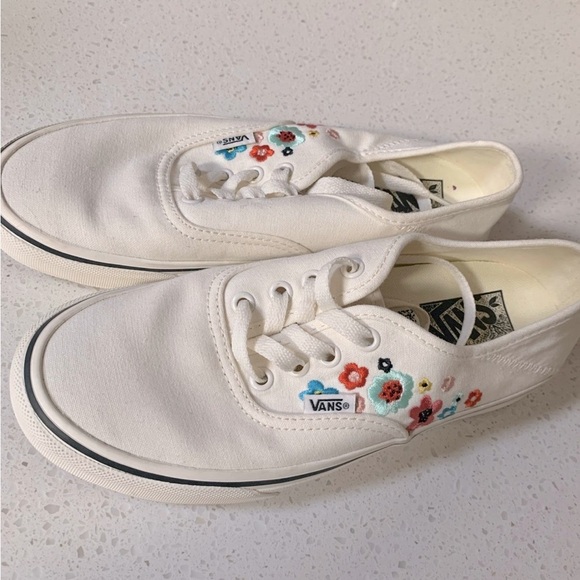 Vans Shoes - Vans Authentic Vr3 | Skating | Groovy Floral Marshmallow | w 7.5